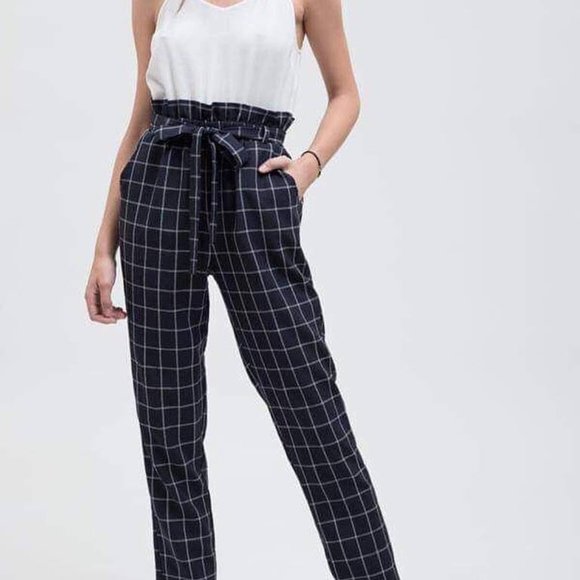 Blu Pepper Pants - Jumpsuit with tie, white and navy. Classic look!